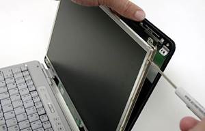 macbook ekran değişimi